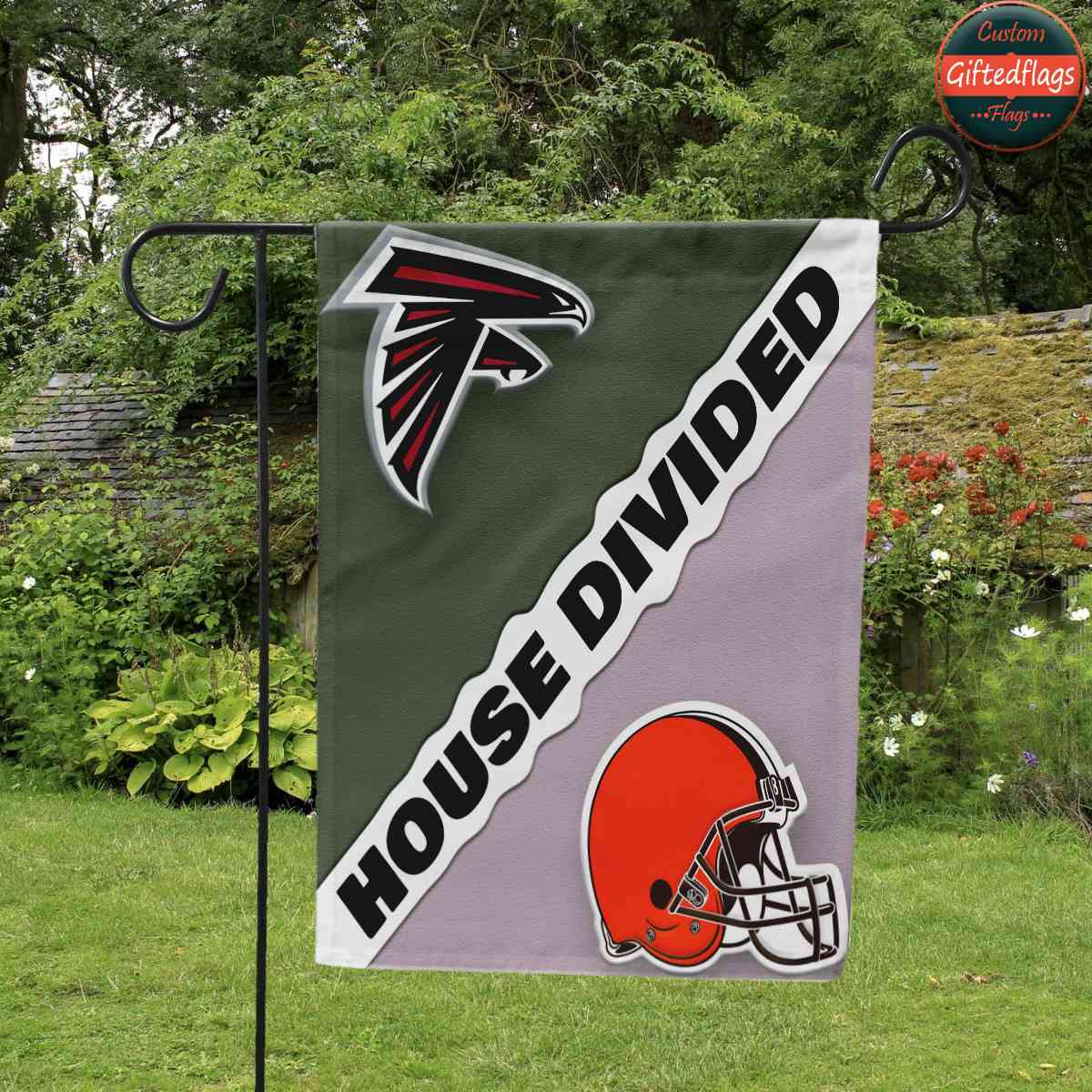 Atlanta Falcons vs. Cleveland Browns House Divided Flag, Falcons House Divided Flag Atlanta Falcons vs. Cleveland Browns House Divided Flag, Falcons House Divided Flag