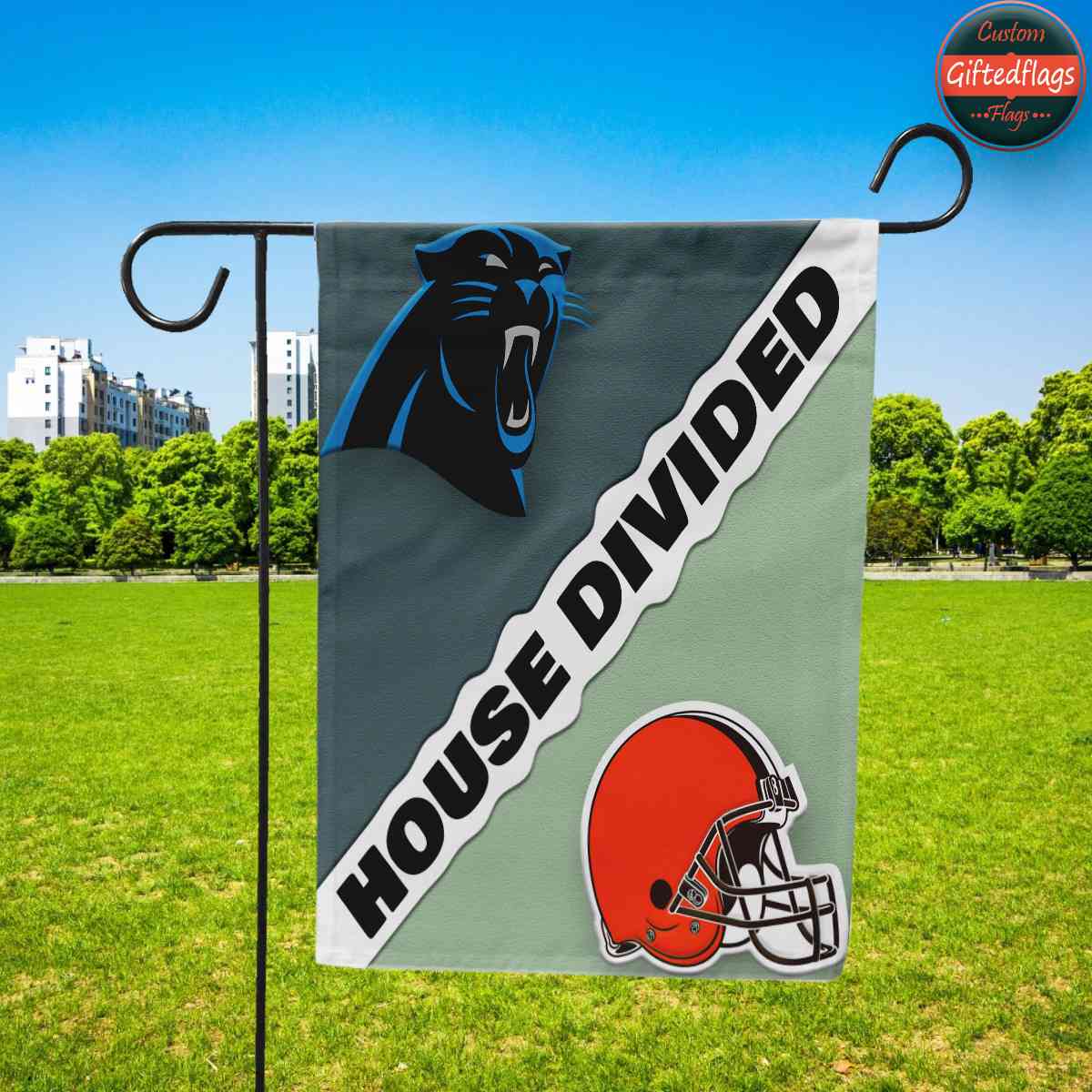 Carolina Panthers vs. Cleveland Browns House Divided Flag, Panthers House Divided Flag Carolina Panthers vs. Cleveland Browns House Divided Flag, Panthers House Divided Flag